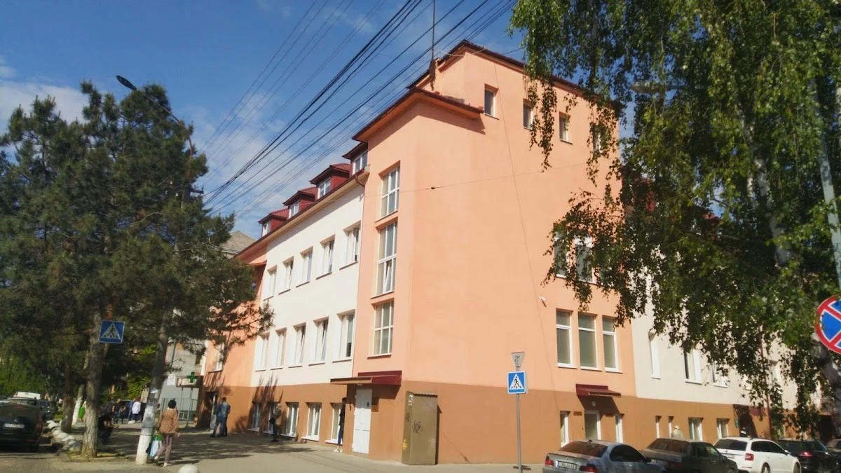 Мукачівська районна поліклініка