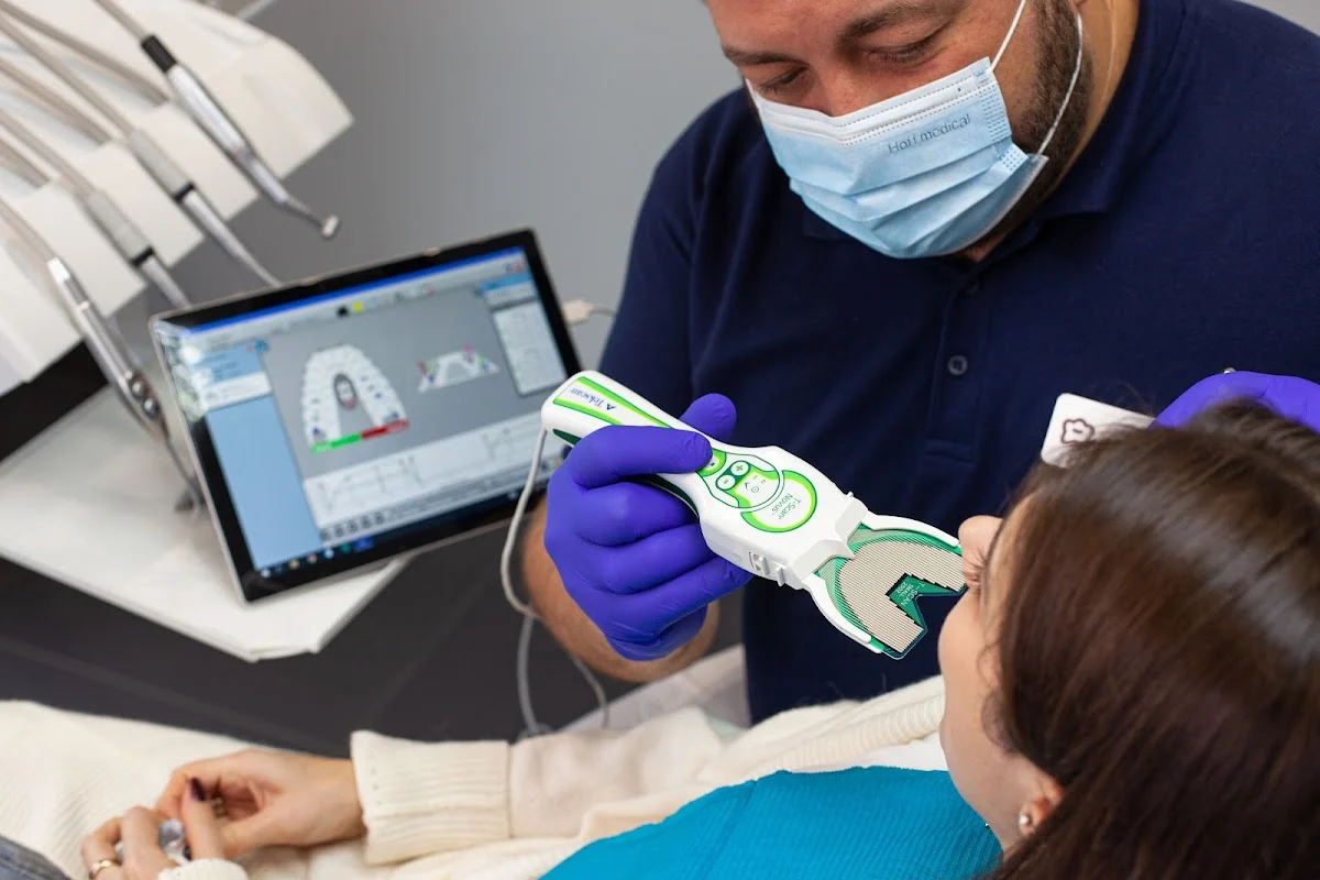 NEOCLINIC